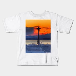 Gorgeous sunset in Seattle, with the Space Needle in the foreground Kids T-Shirt